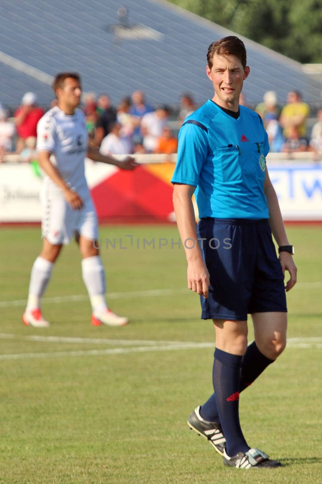 Referee Matthias Jöllenbeck at the test match Friedrichshafen