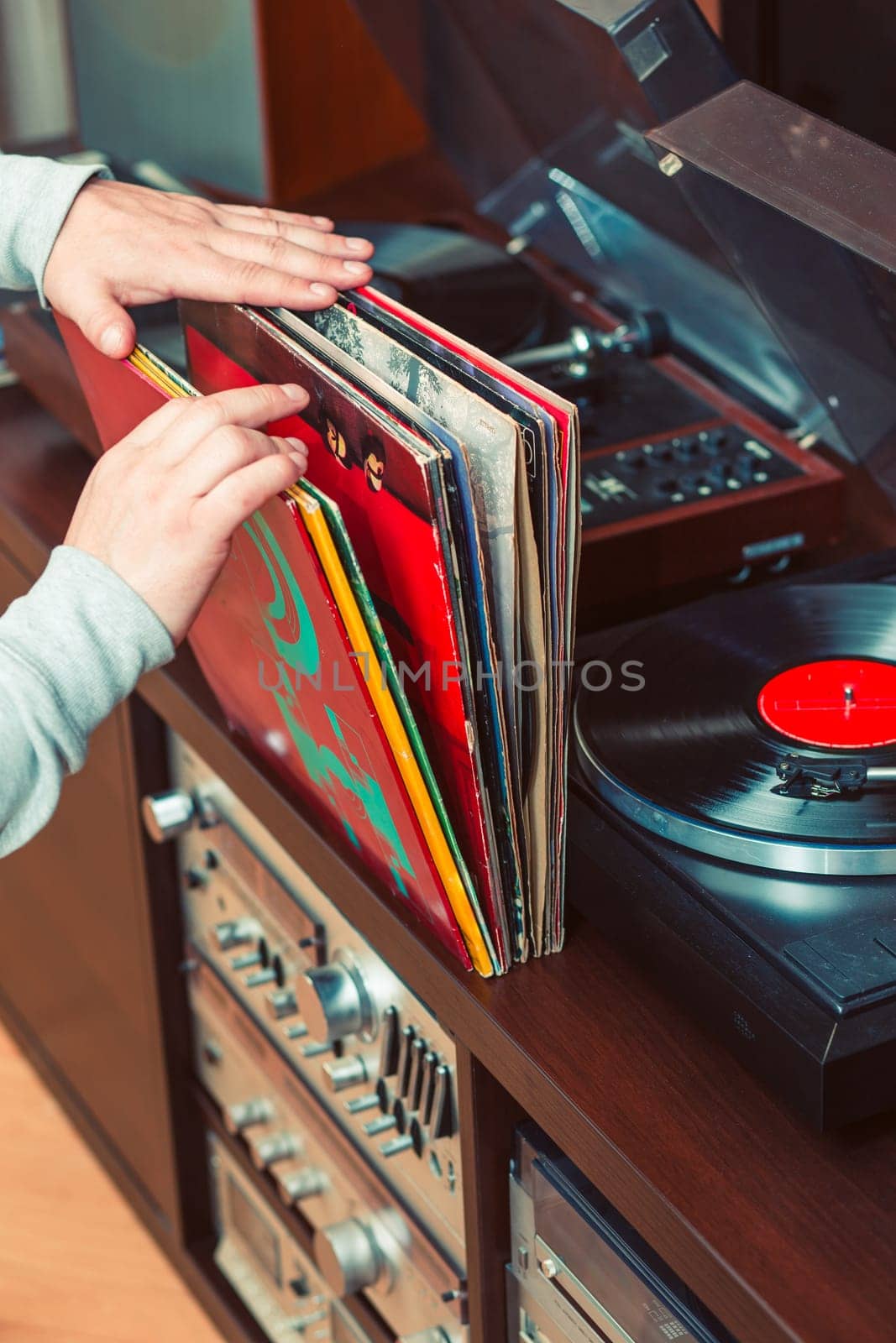 Set of audio equipment, record players, amplifiers, radio and vinyl records