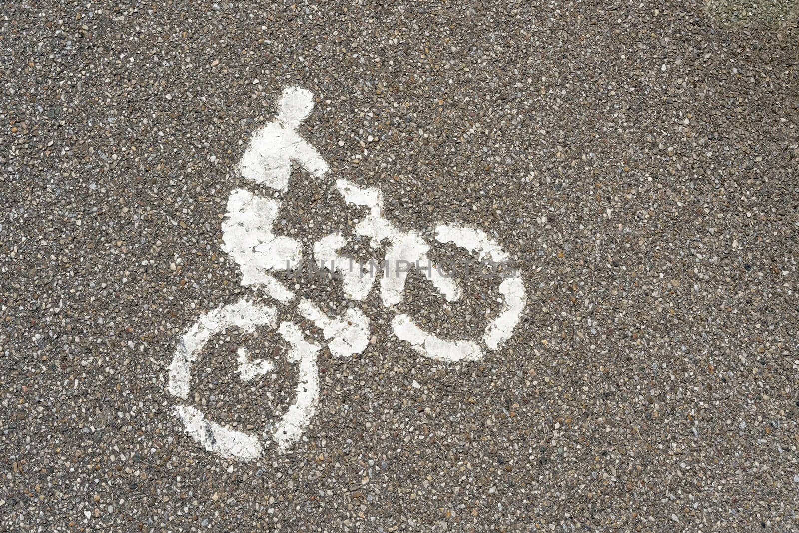 Marking as an indication on a bicycle path on the outskirts of the village of Duernstein in Austria