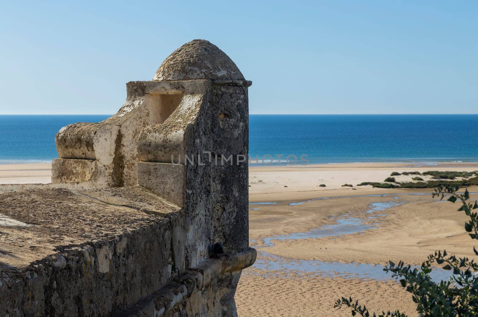Cacela Velha is a lovely and small coastal town in the southern Portugal, in Algarve region. Located in the Ria Formosa Natural Park