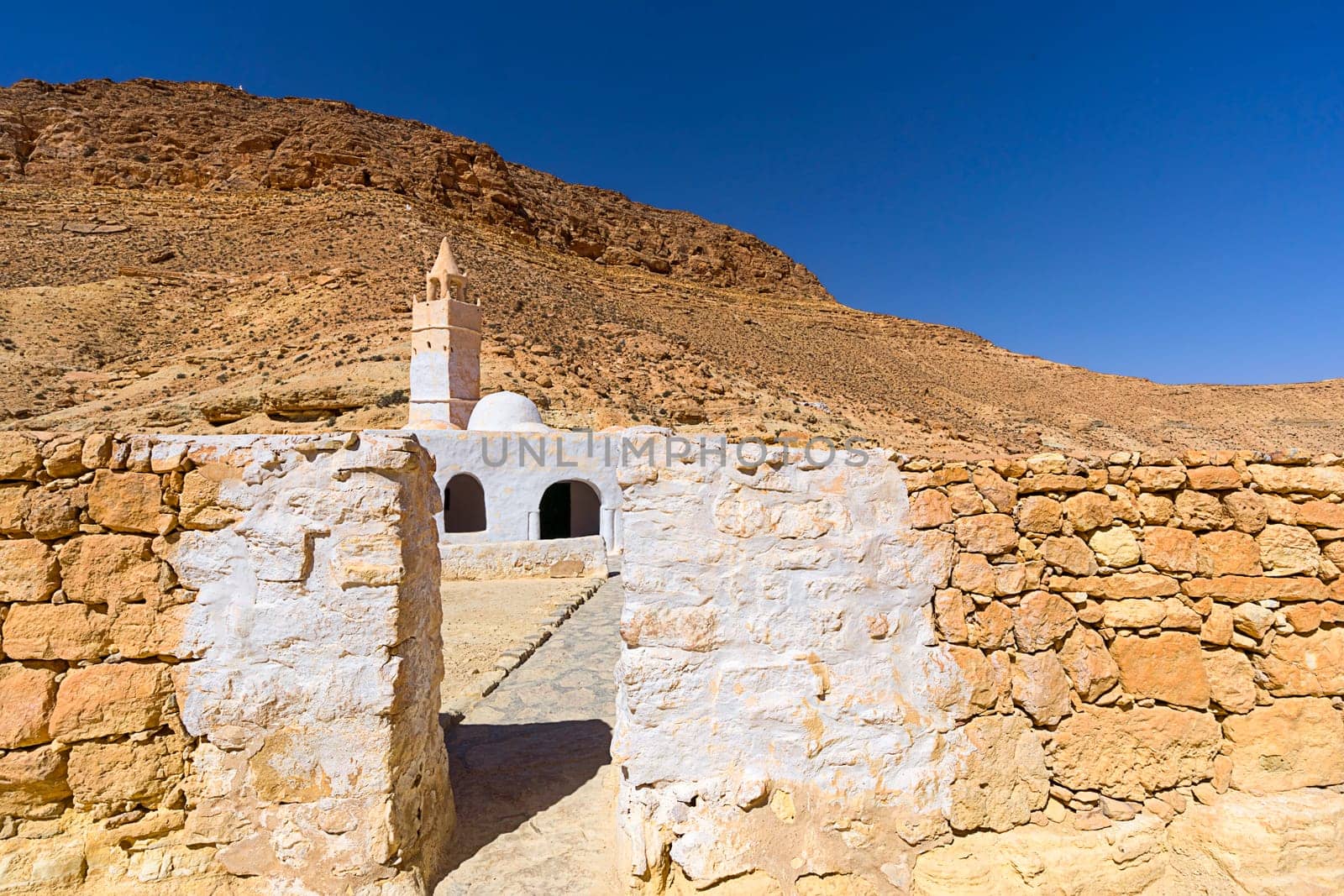 The portal in the desert