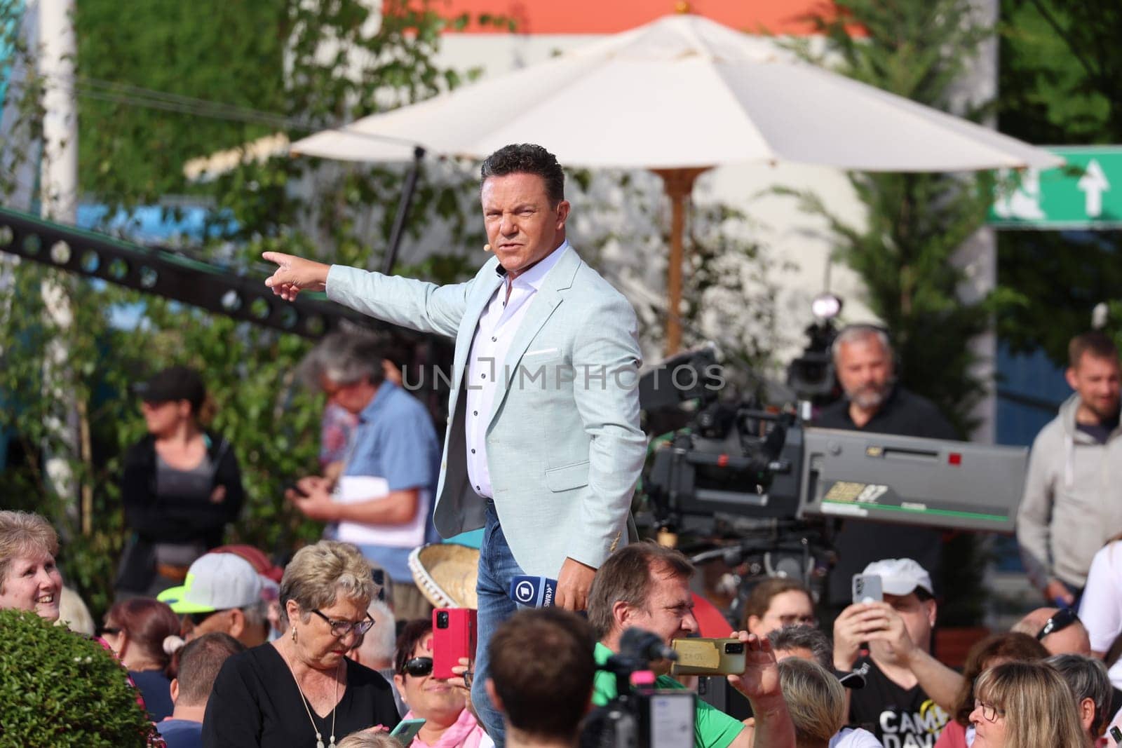 Stefan Mross (singer / presenter / entertainer)  in the ARD TV program "Immer wieder sonntags""."