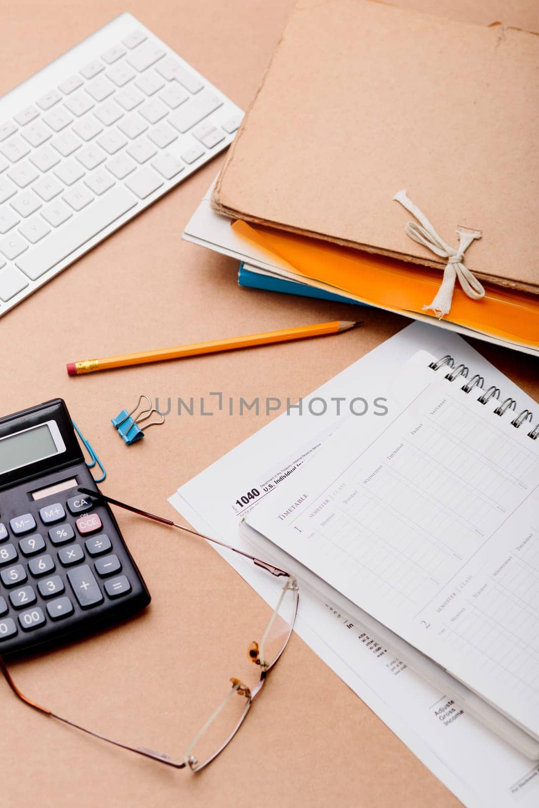 Time to fill individual income tax return form