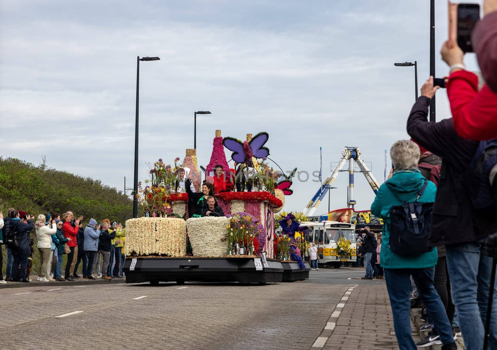 Noordwijk, Netherlands - April 22, 2023: Spectacular flower covered floats in the Bloemencorso Bollenstreek the annual spring flower parade from Noordwijk to Haarlem in the Netherlands.