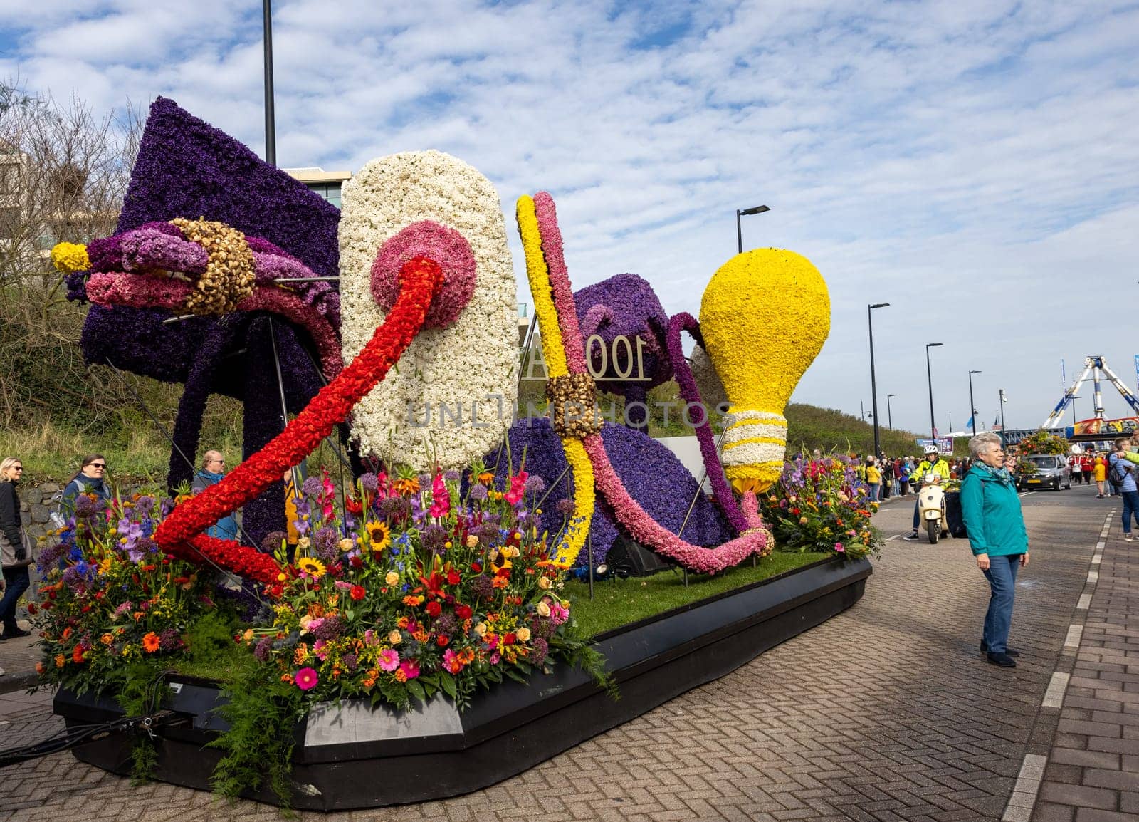 Noordwijk, Netherlands - April 22, 2023: Spectacular flower covered floats in the Bloemencorso Bollenstreek the annual spring flower parade from Noordwijk to Haarlem in the Netherlands.