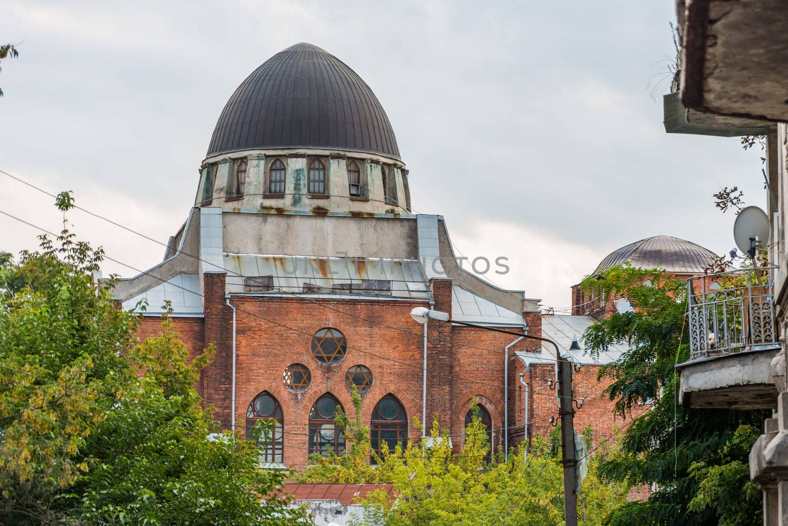 synagogue in ruin in kharkiv ukraine