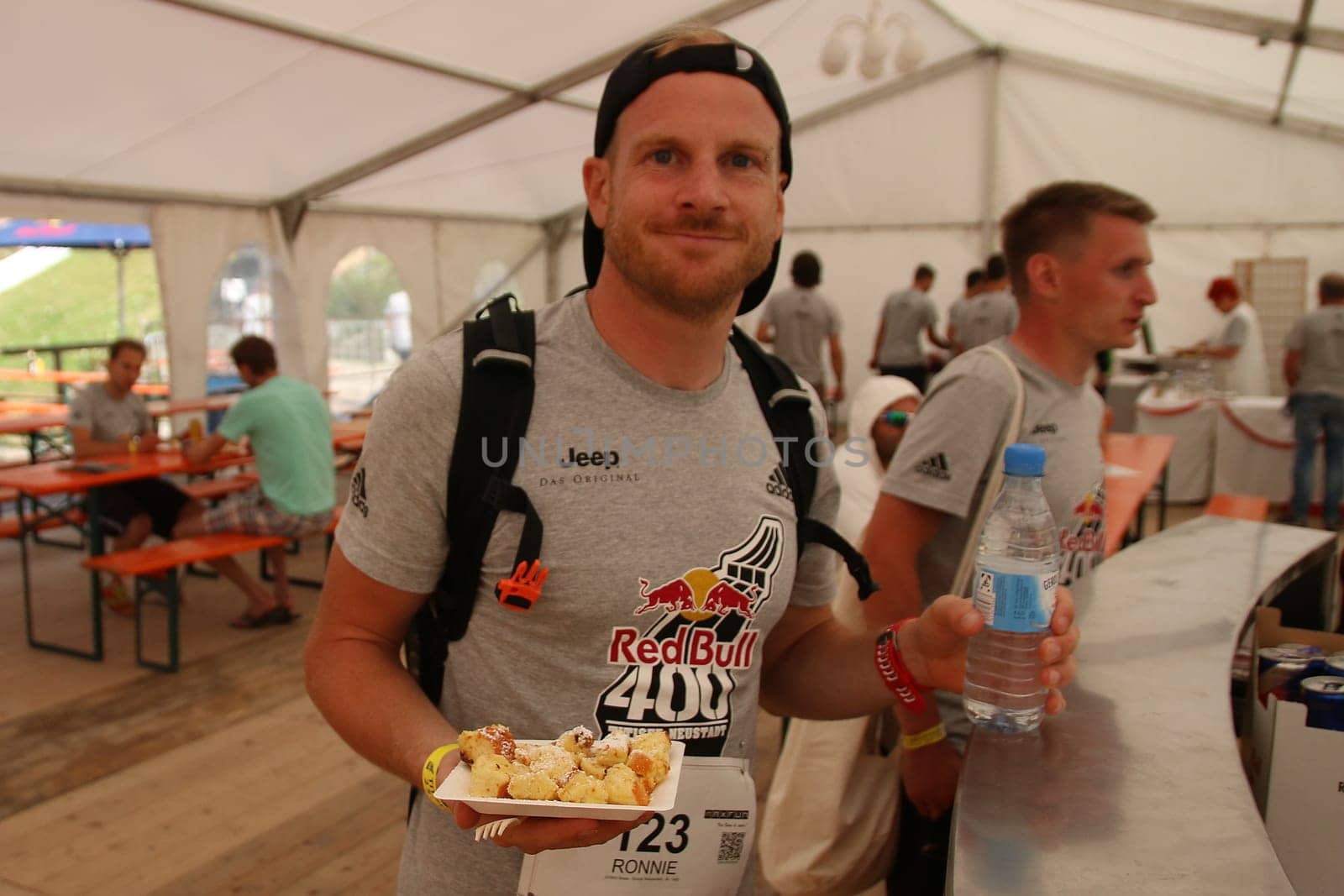 No fight without Mampf - Ronnie strengthens after the Red Bull 400 - Germany premiere Titisee-Neustadt