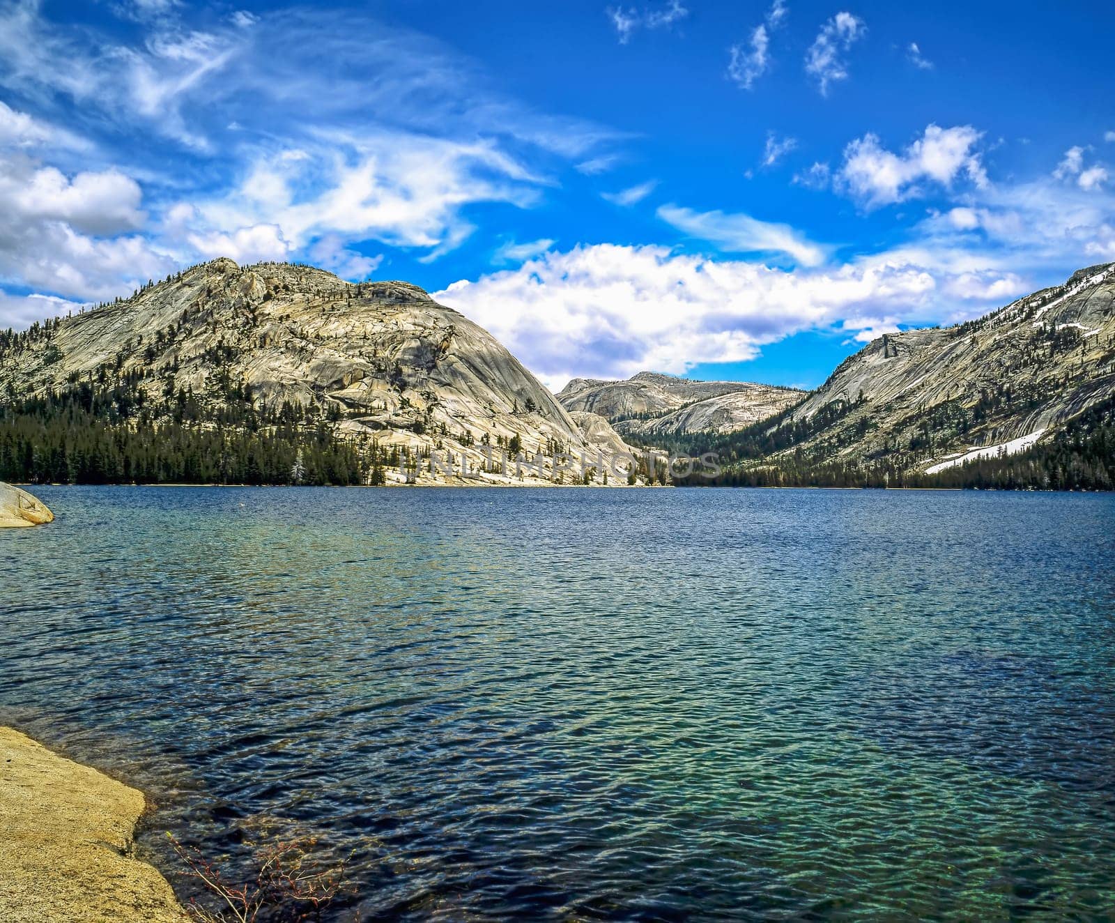 Tenaya Lake in Yosemite National Park, California