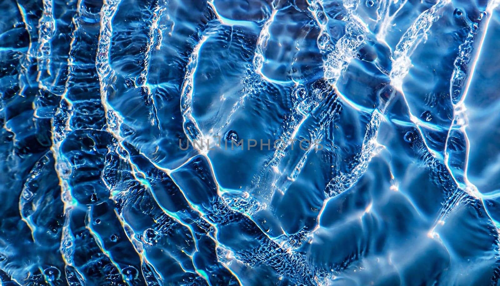 A large expansion pool with a diameter of 3.96 m, set in the yard next to the house, covered with a solar mat.