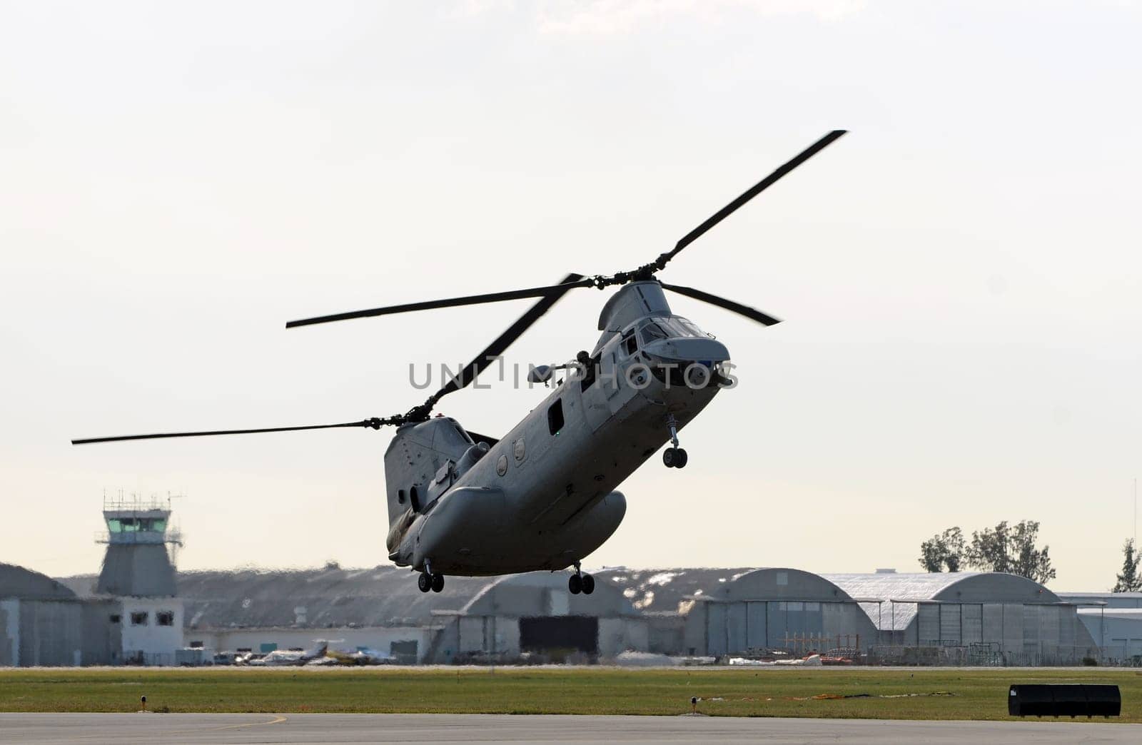 Heavy transport helicopter used by the US Marines
