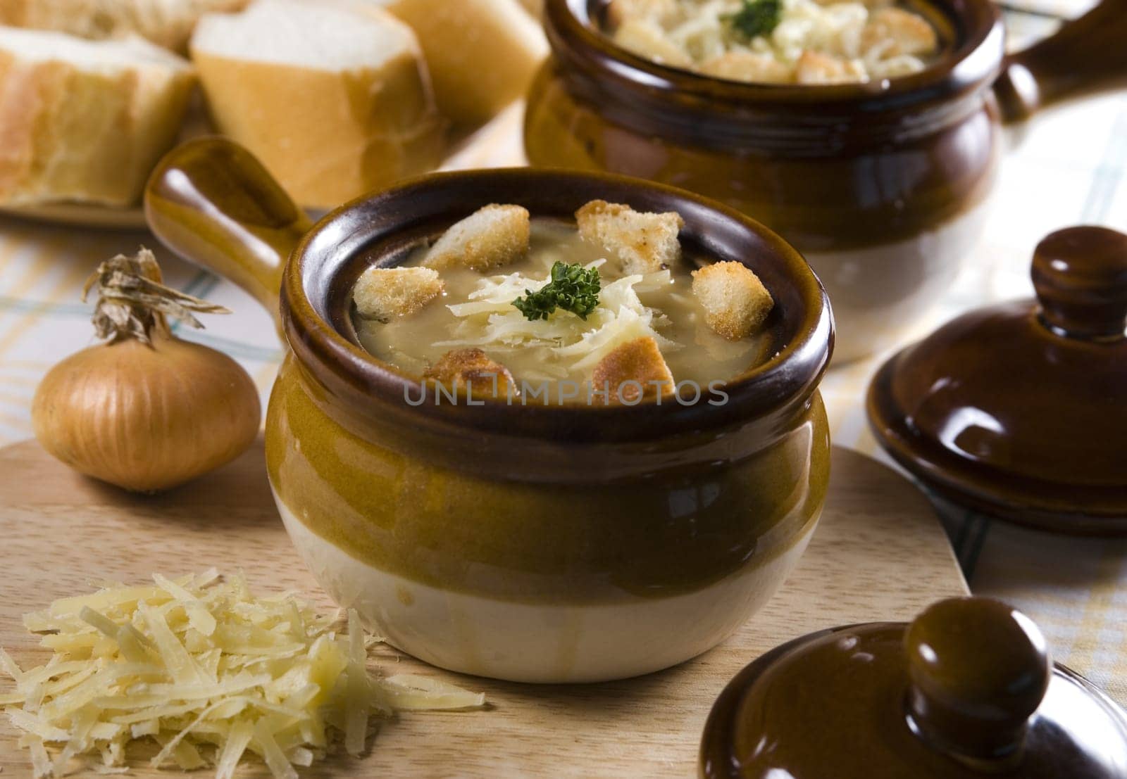 French onion soup with cheese