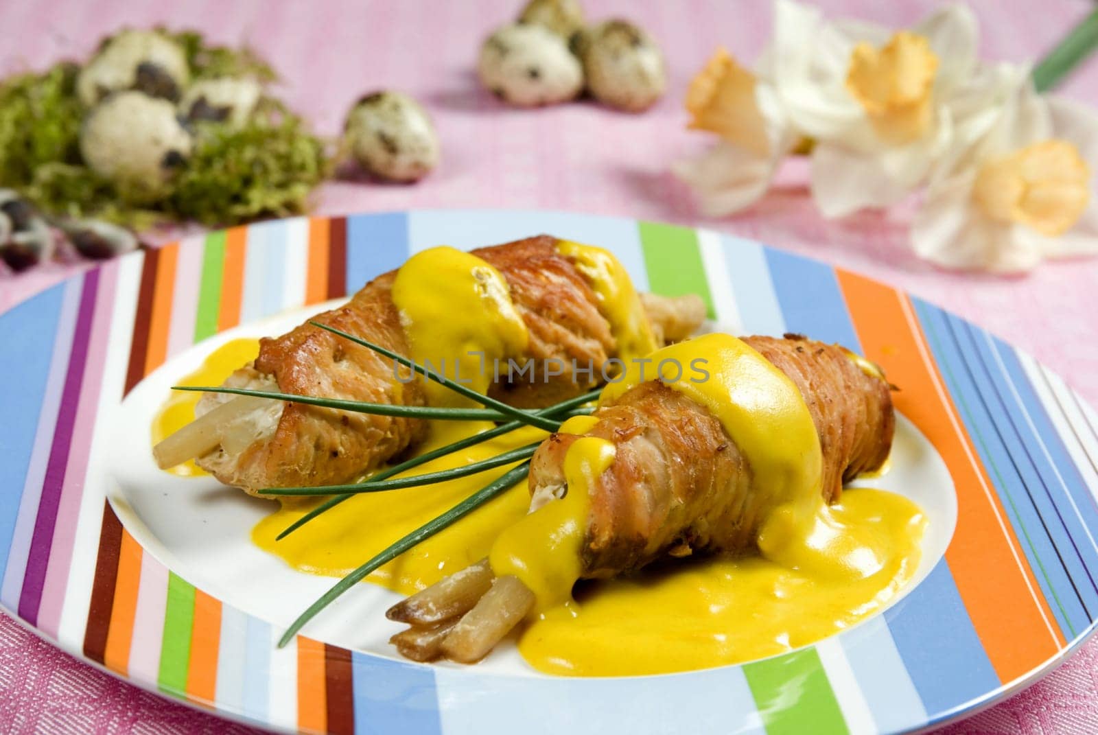 Chicken rolls stuffed ham with asparagus