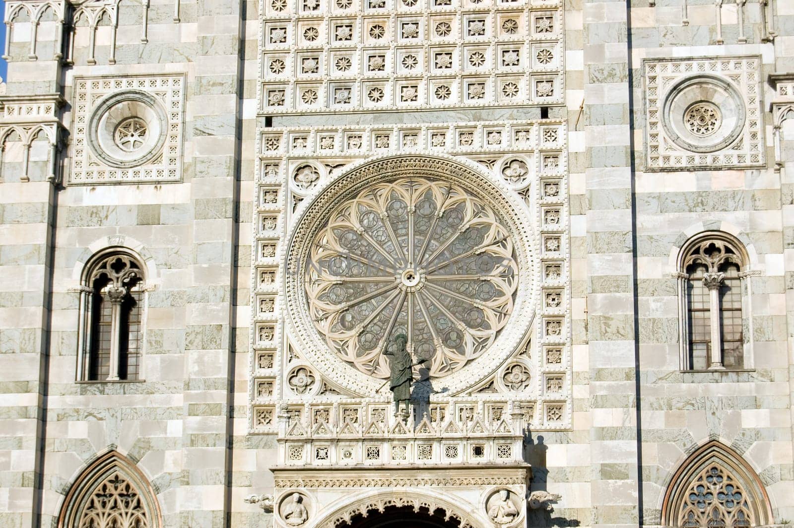 Duomo of Monza facade, rose window detail