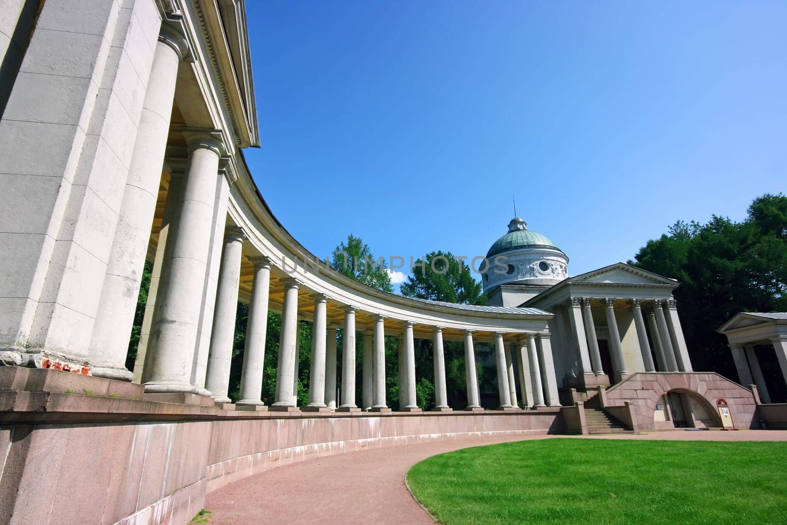Russian palace with colonnade in Arkhangelskoe