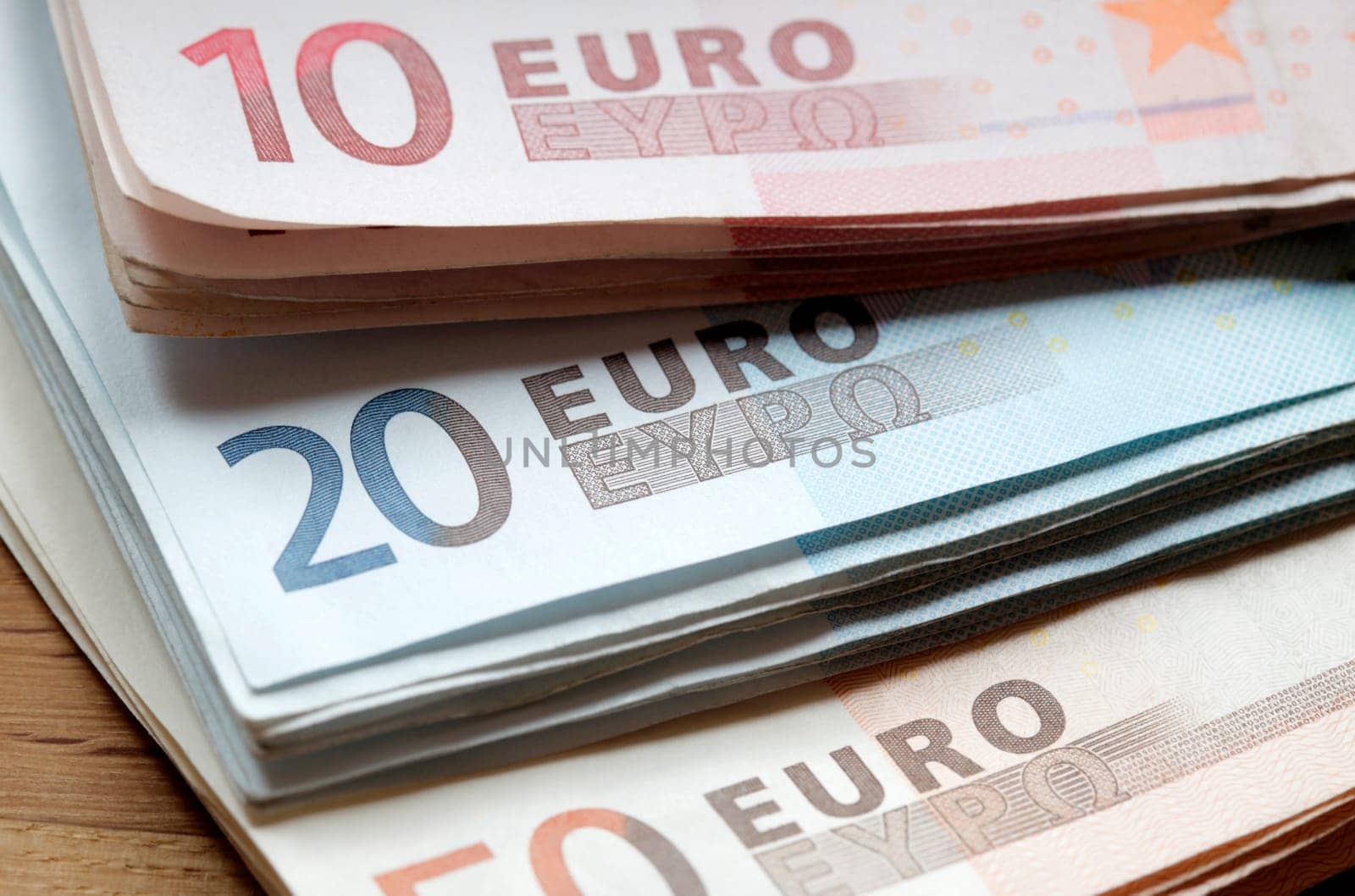 euro banknotes