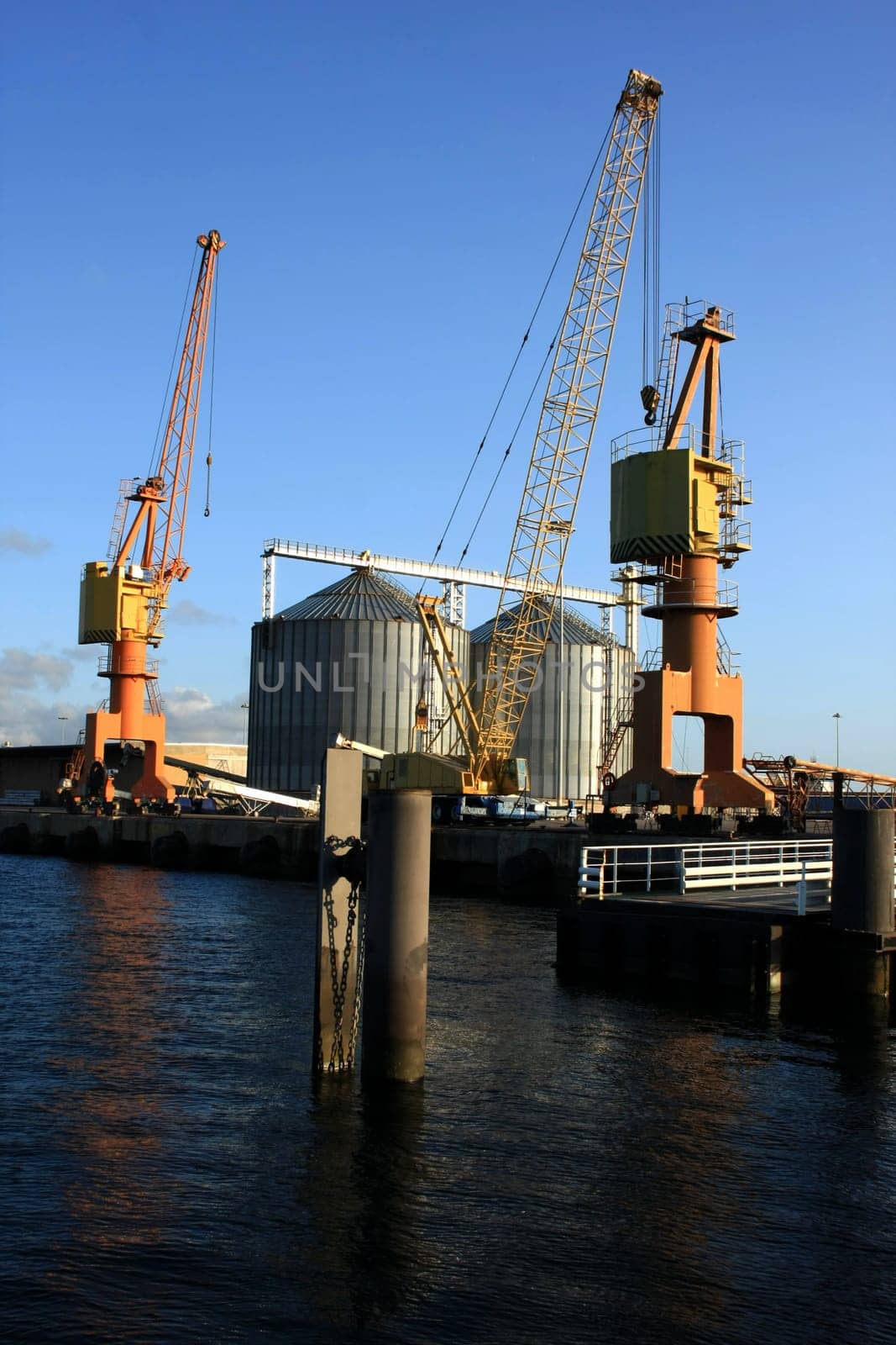 A detail of a comercial harbour.