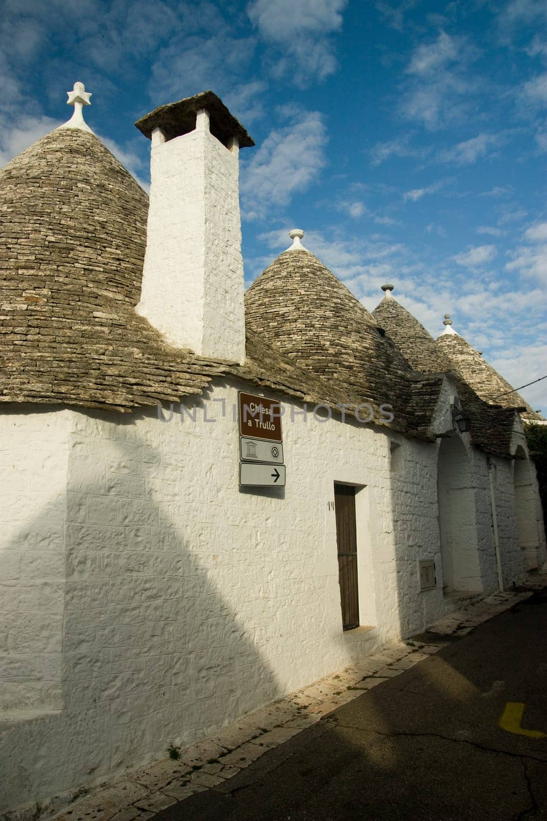 Photo of a typical historic stone building from the south of italy