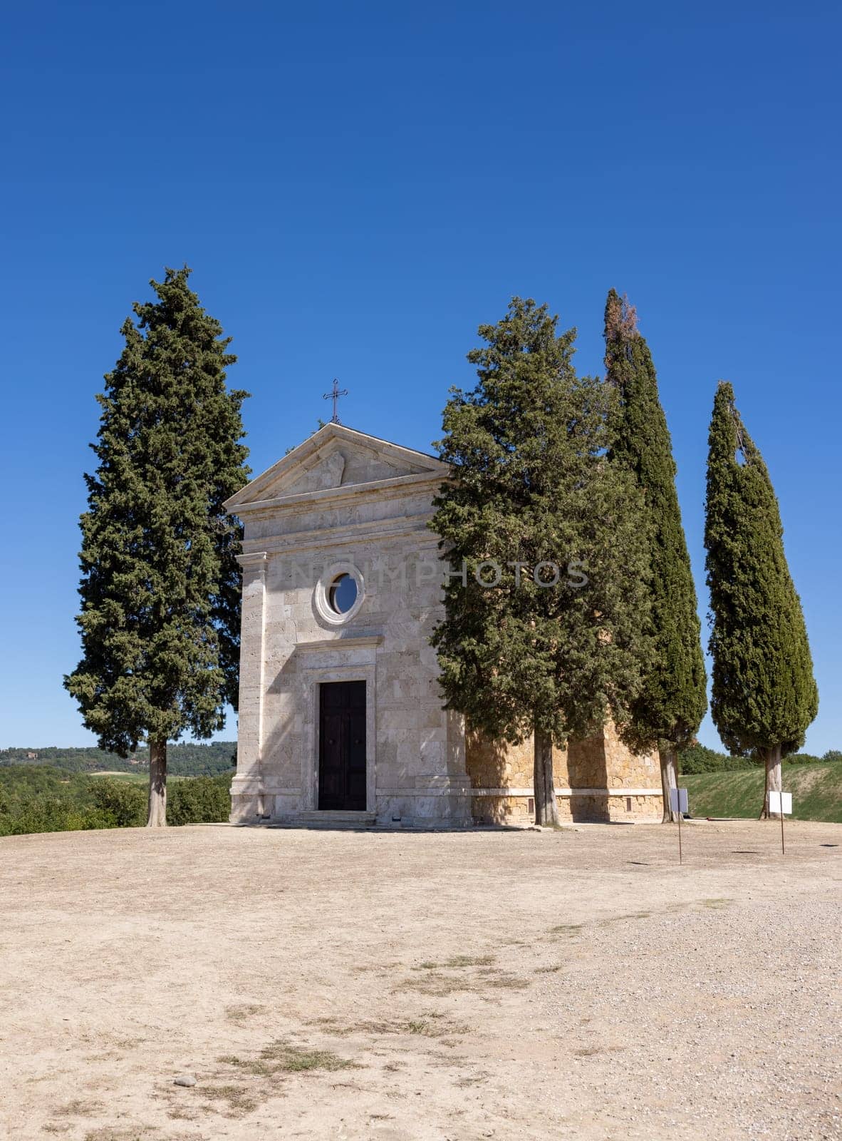 Capella Di Vitaleta in countryside between San Quirico and Pienza in Val d Orcia Tuscany. Italy