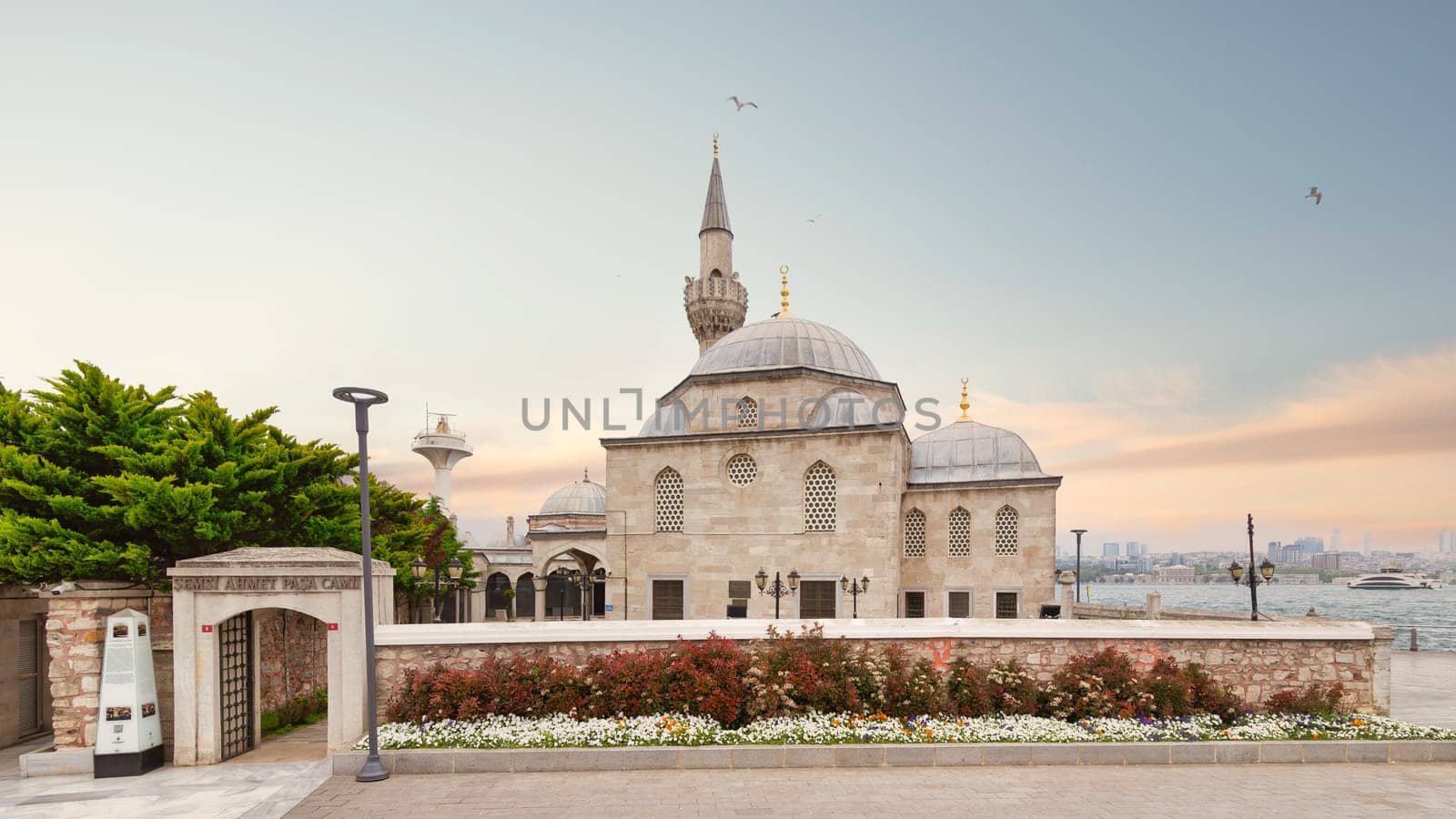 Semsi Pasha Mosque, an Ottoman mosque located in the district of Uskudar, Istanbul, Turkey, on the Asian side of Bosphorus Strait, designed by Ottoman imperial architect Mimar Sinan