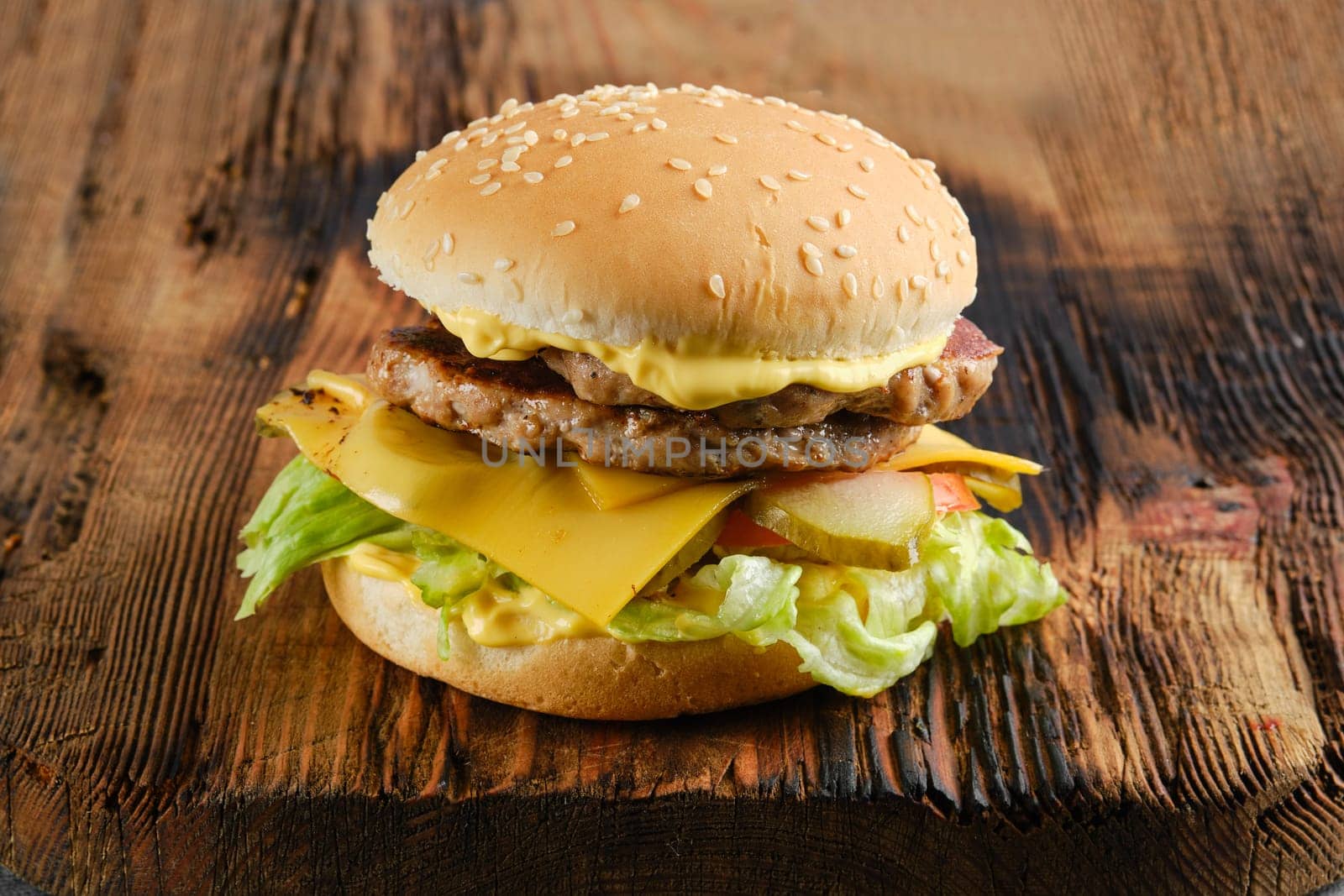 Double cheeseburger with garlic and cheese sauce