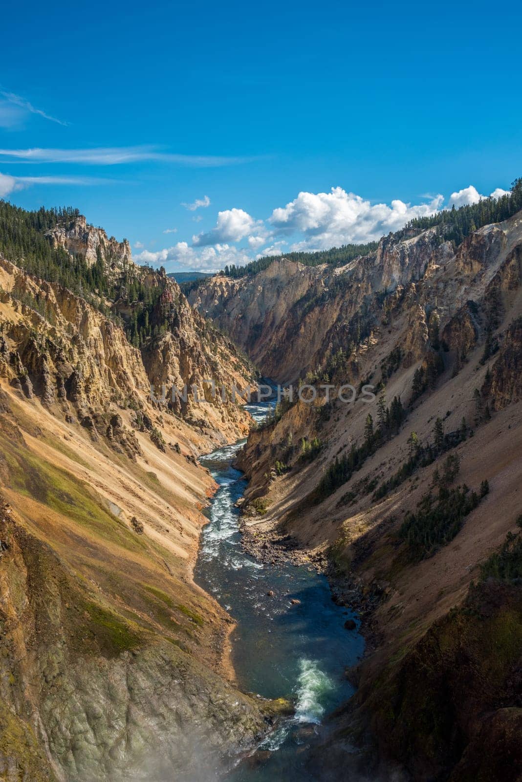 River flowing through the popular Grand Canyon of the Yellowstone, USA