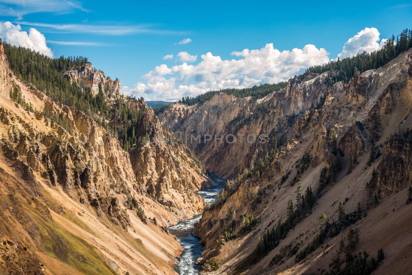River flowing through the popular Grand Canyon of the Yellowstone, USA