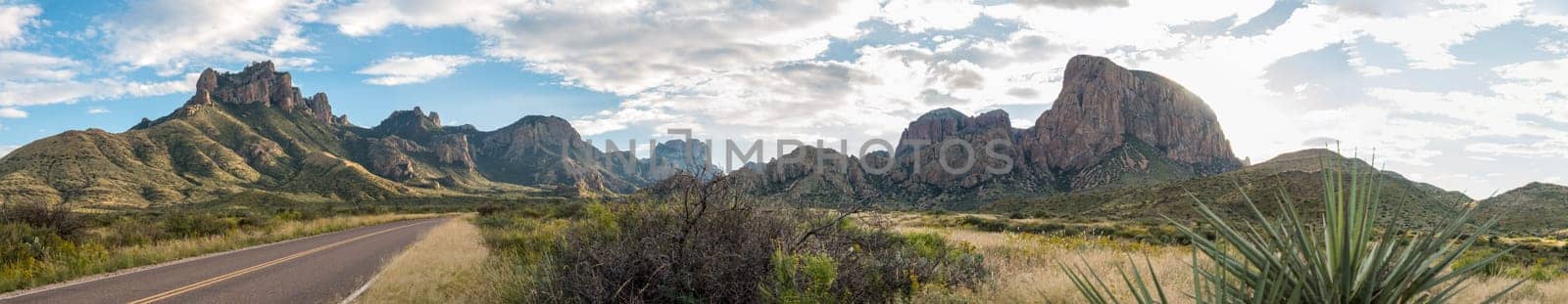 Famous panoramic view of the Chisos mountains in Big Bend NP, USA
