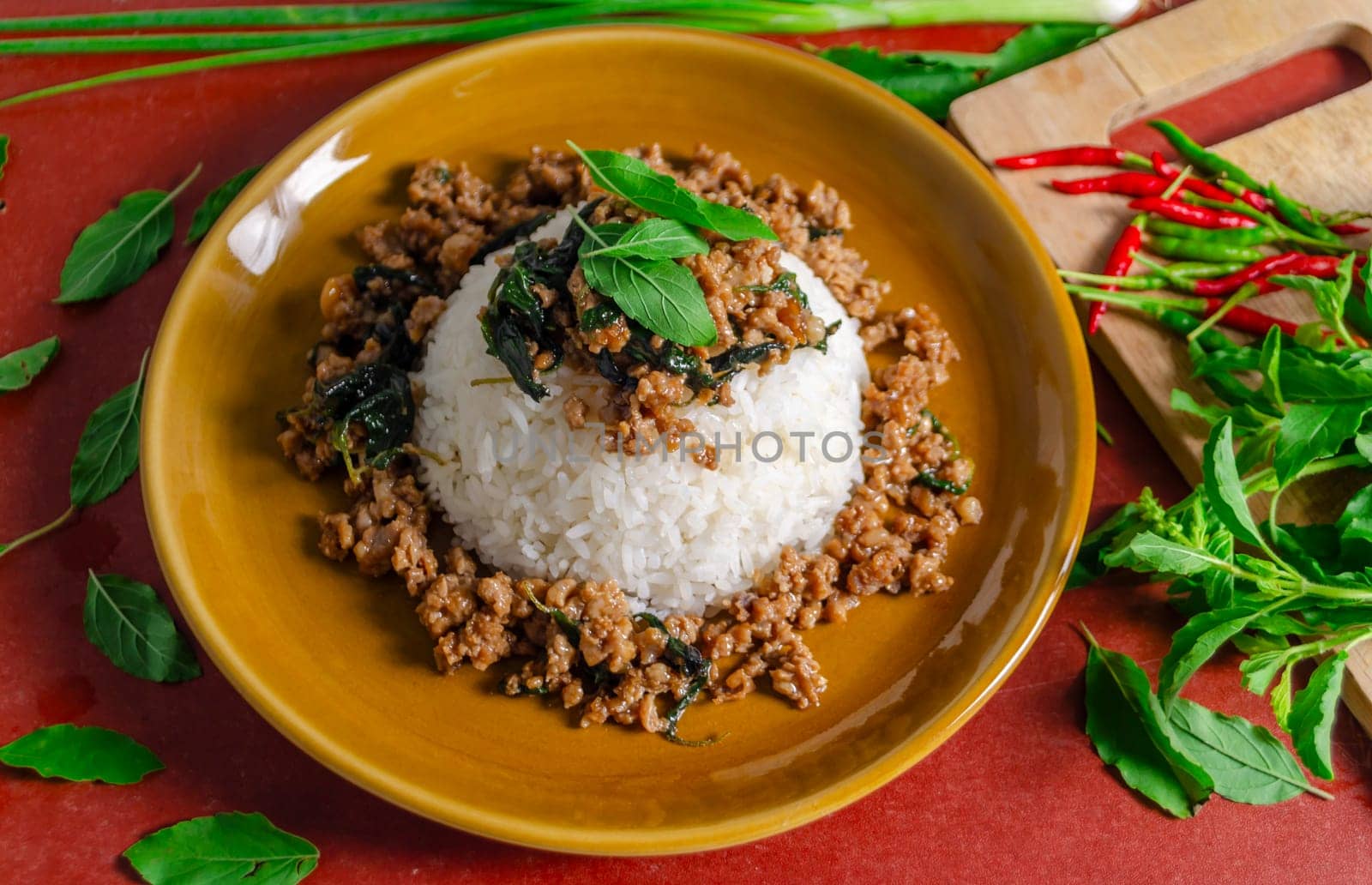 Minced pork with basil over rice is a Thai food that is popular among Thai people because it is delicious and easy to eat
