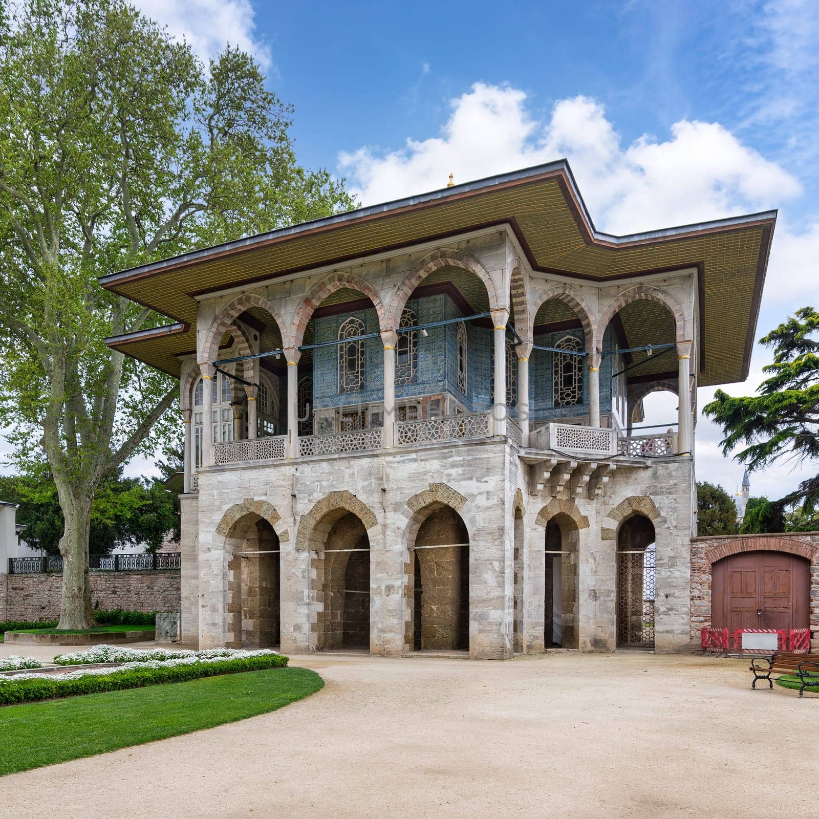 Exterior shot of Baghdad Kiosk, or Bagdat Kosku, located at the Fourth Courtyard of Topkapi Palace, decorated with floral blue mosaic tiles, Istanbul, Turkey