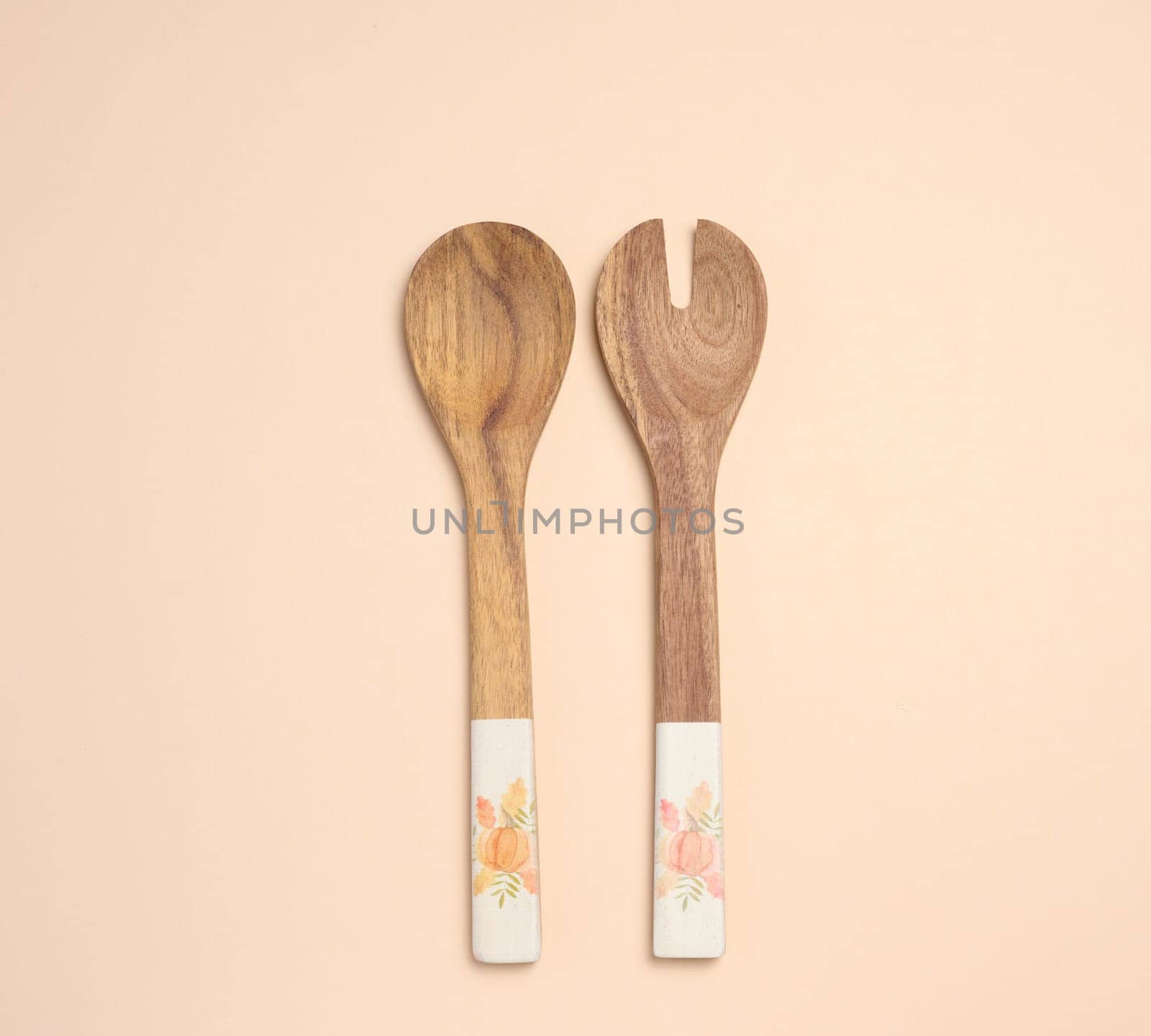 Empty wooden vintage fork and spoon with long handle, top view