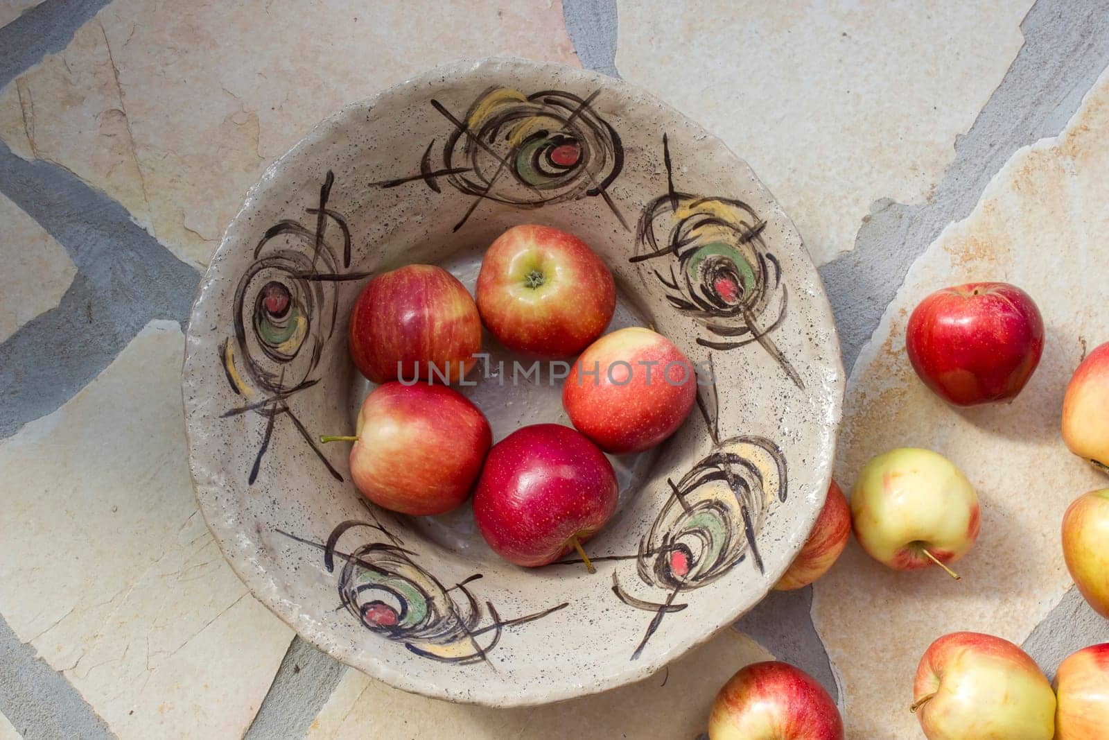 fresh apples in a bowl - close up