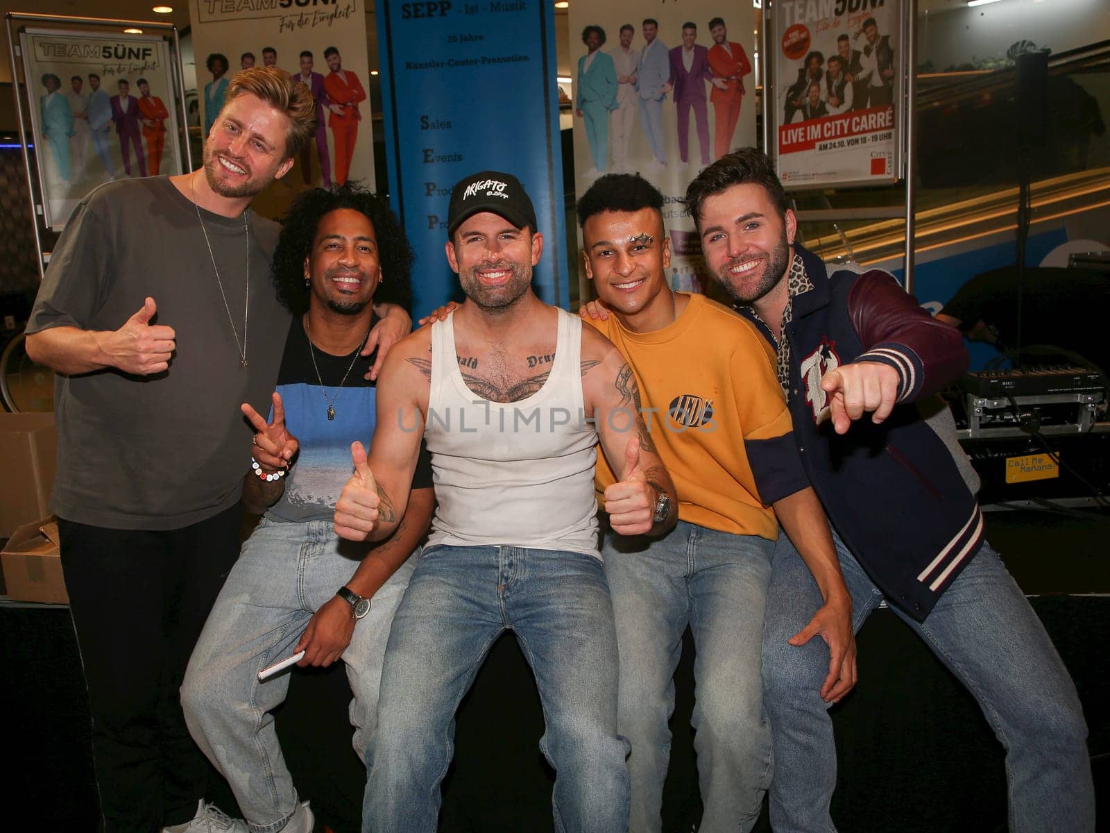 Schlager Boyband TEAM 5ÜNF  in Magdeburg  am 24.10.2023
