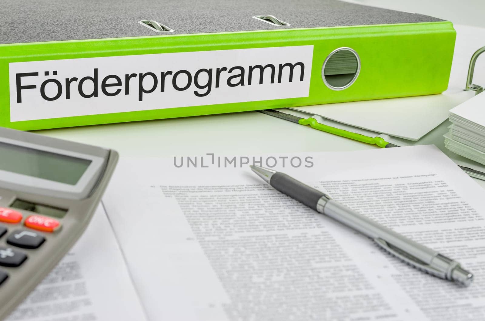 Folder with the label Funding program in german - Förderprogramm