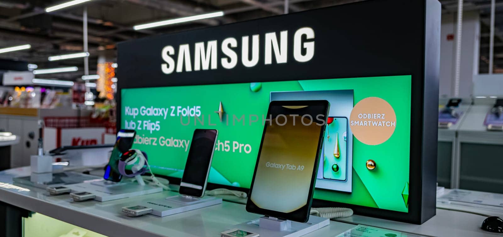 POZNAN, POL - DEC 8, 2023: Samsung equipment display in an electronic store.