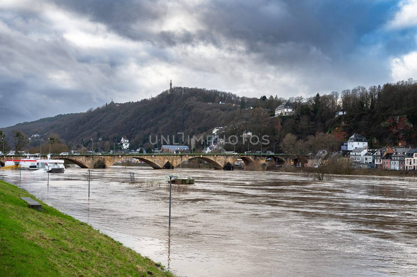 Flood of the river Moselle, Trier in Rhineland Palatinate, flooded paths, high water level, climate change