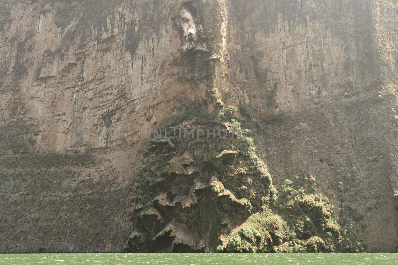 Dried up christmas tree waterfall/cascada arbol de navidad in dry season at a cliff of the Sumidero Canyon/Canon del Sumidero, Chiapas, Mexico 2022