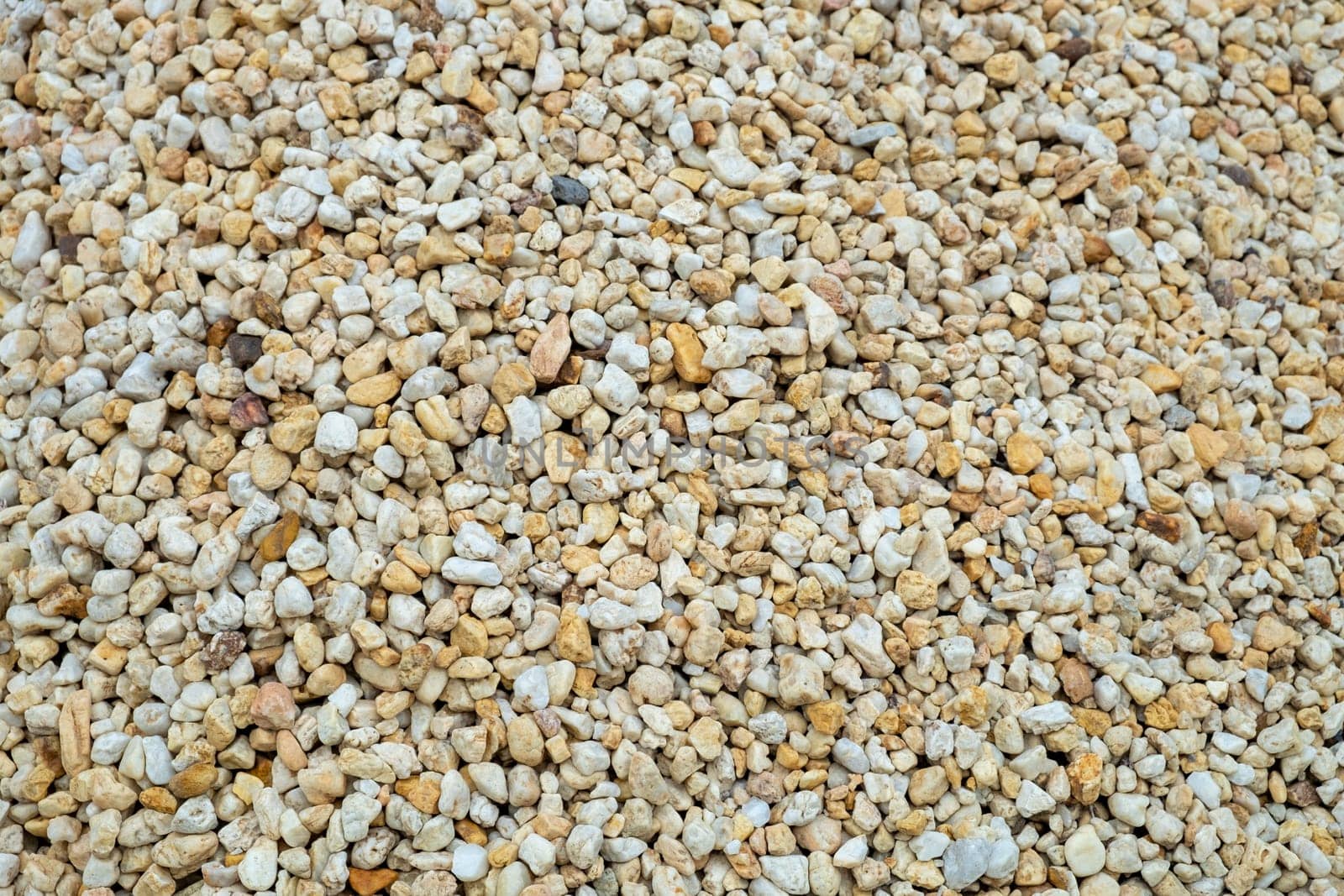 pattern of small cobble stones in harmonic structure