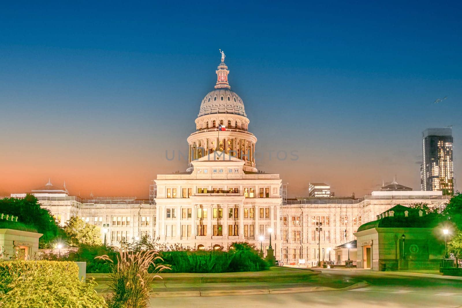 scenic historic capitol building in Austin, Texas, USA by night