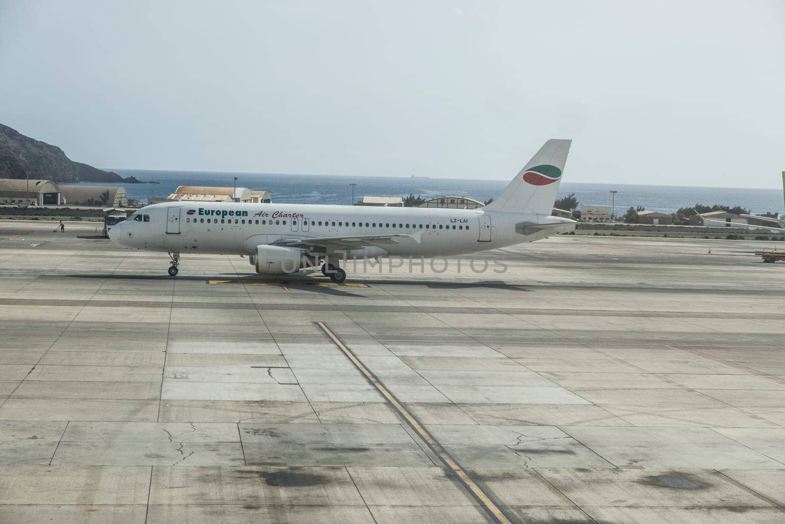 Passagiermaschine der European Air Charter am Flughafen, Gran Canaria, Kanarische Inseln, Spanien