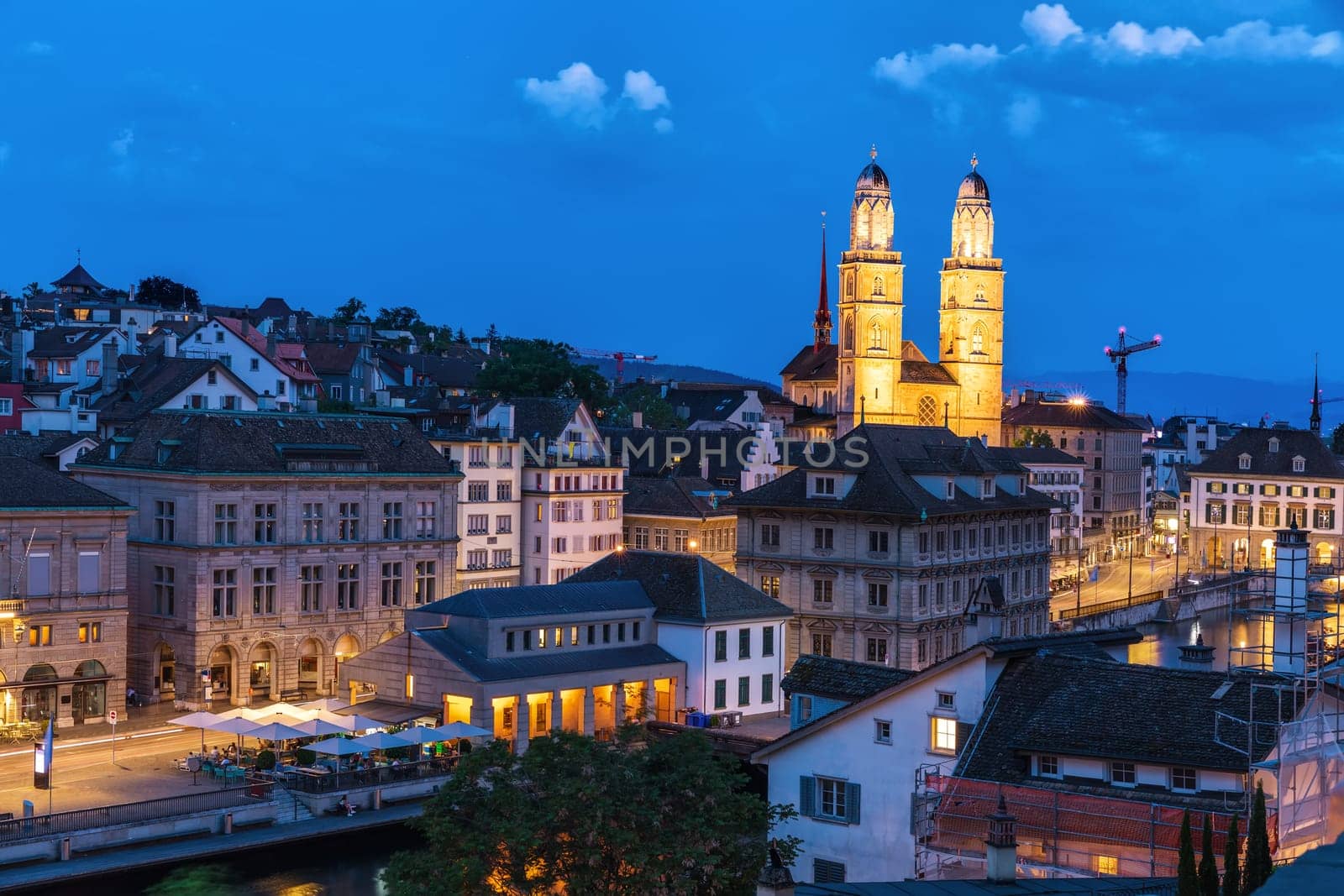 Skyline view on the Grossm nster Romanesque-style Protestant church, Z rich, Switzerland.