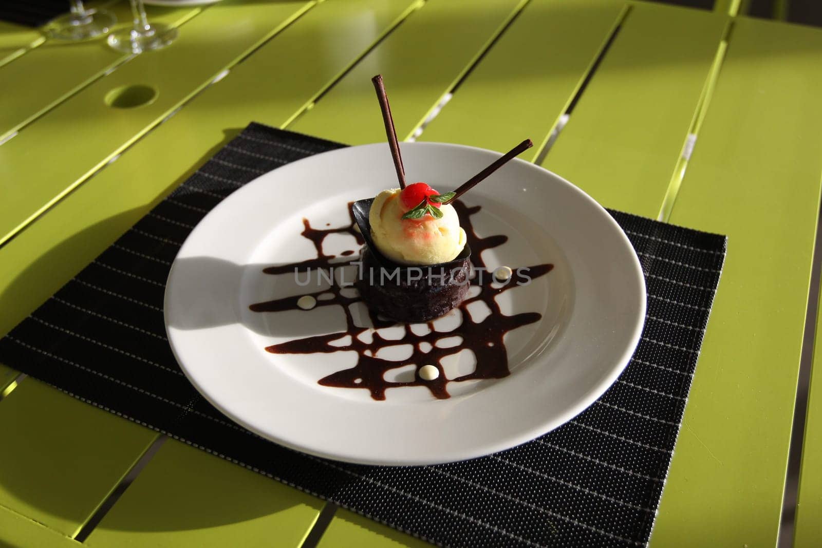 Restaurant menu. Dishes which give at restaurants. Salads, second courses, pizza and other.