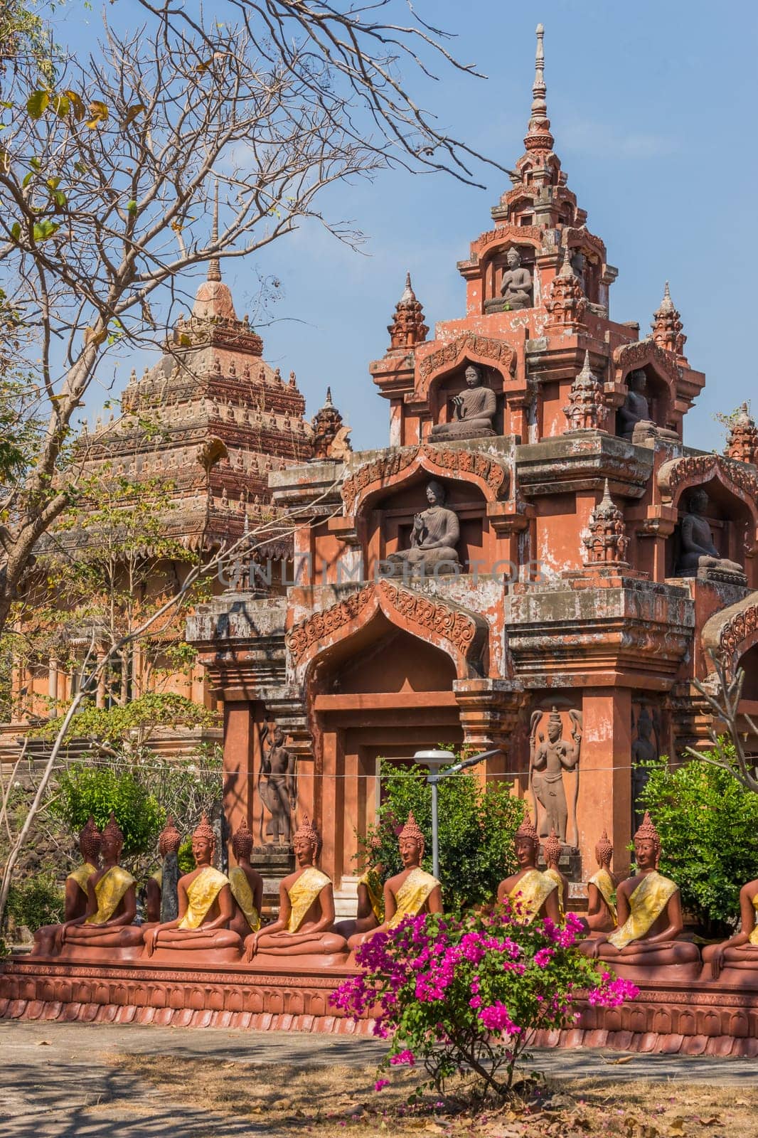 Khao Phra Angkhan Temple in Thailands province Buriram was built on the former volcano Khao Loy. While neighbooring the famous Phanom Rung it is much less visited.