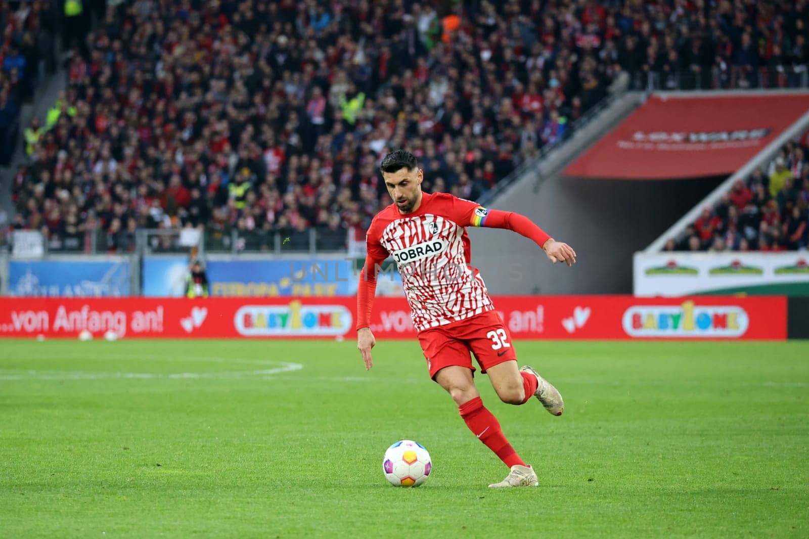 Vincenzo Grifo (SC Freiburg) in the match of the 1. FBL: 23-24: 22. Sptg. SC Freiburg - Eintracht Frankfurt  DFL REGULATIONS PROHIBIT ANY USE OF PHOTOGRAPHS AS IMAGE SEQUENCES AND/OR QUASI-VIDEONann  Photo: Joachim Hahne/johapress