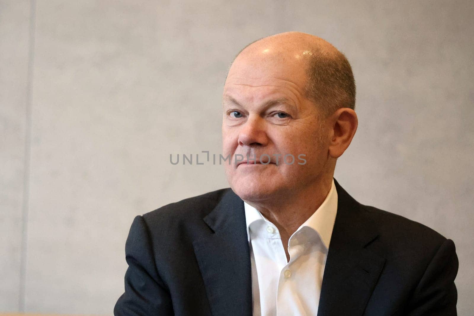 Federal Chancellor Olaf Scholz during a visit to the Europa Park Stadium in Freiburg with the participants in the dialogue with socially engaged citizens from Freiburg and the surrounding area in the Business Lounge on the ground floor of the main grandstand