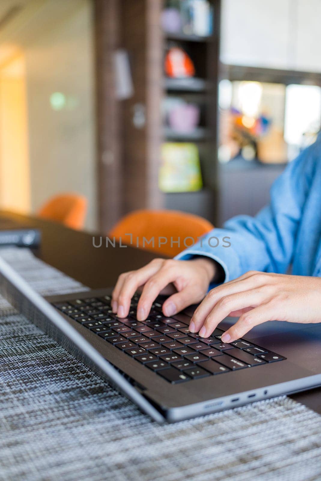 Work on the notebook computer at home