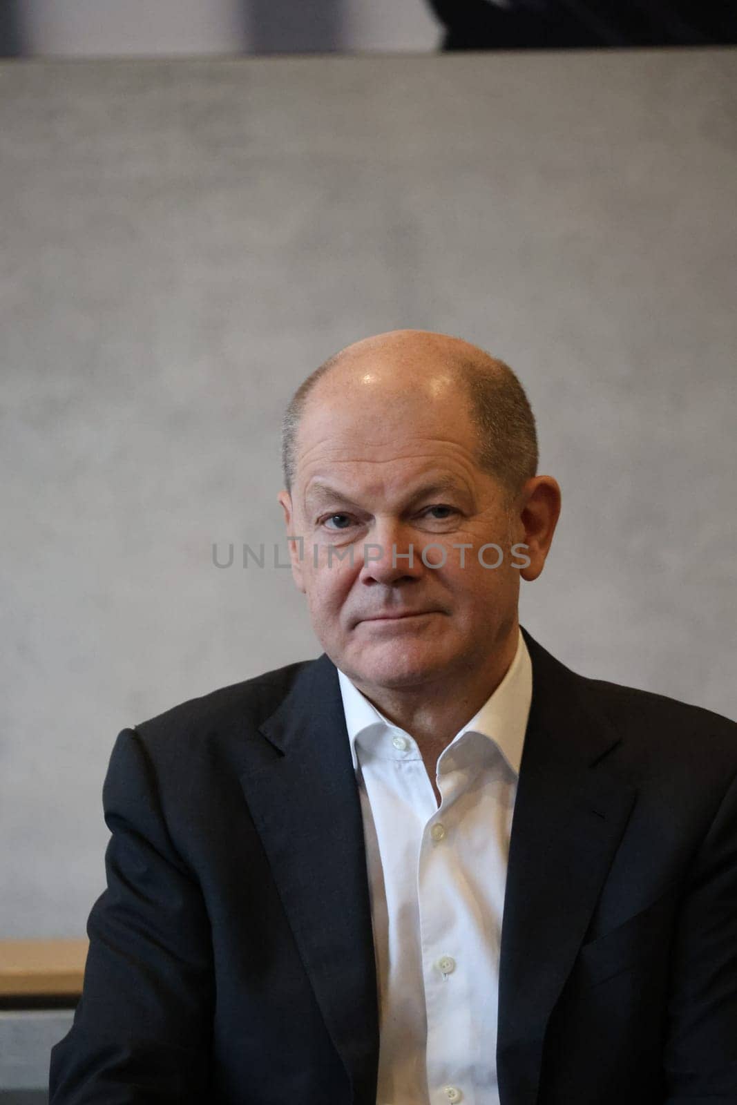 Federal Chancellor Olaf Scholz during a visit to the Europa Park Stadium in Freiburg with the participants in the dialogue with socially engaged citizens from Freiburg and the surrounding area in the Business Lounge on the ground floor of the main grandstand