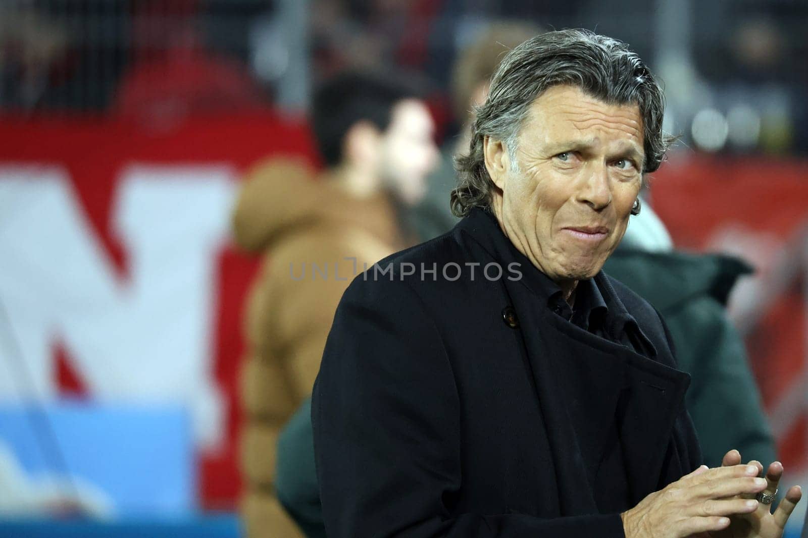 Urs Meier (ex-FIFA referee and TV pundit) at the match of the 1st FBL: 23-24: 24.  DFL REGULATIONS PROHIBIT ANY USE OF PHOTOGRAPHS AS IMAGE SEQUENCES AND/OR QUASI-VIDEONann  Photo: Joachim Hahne/johapress