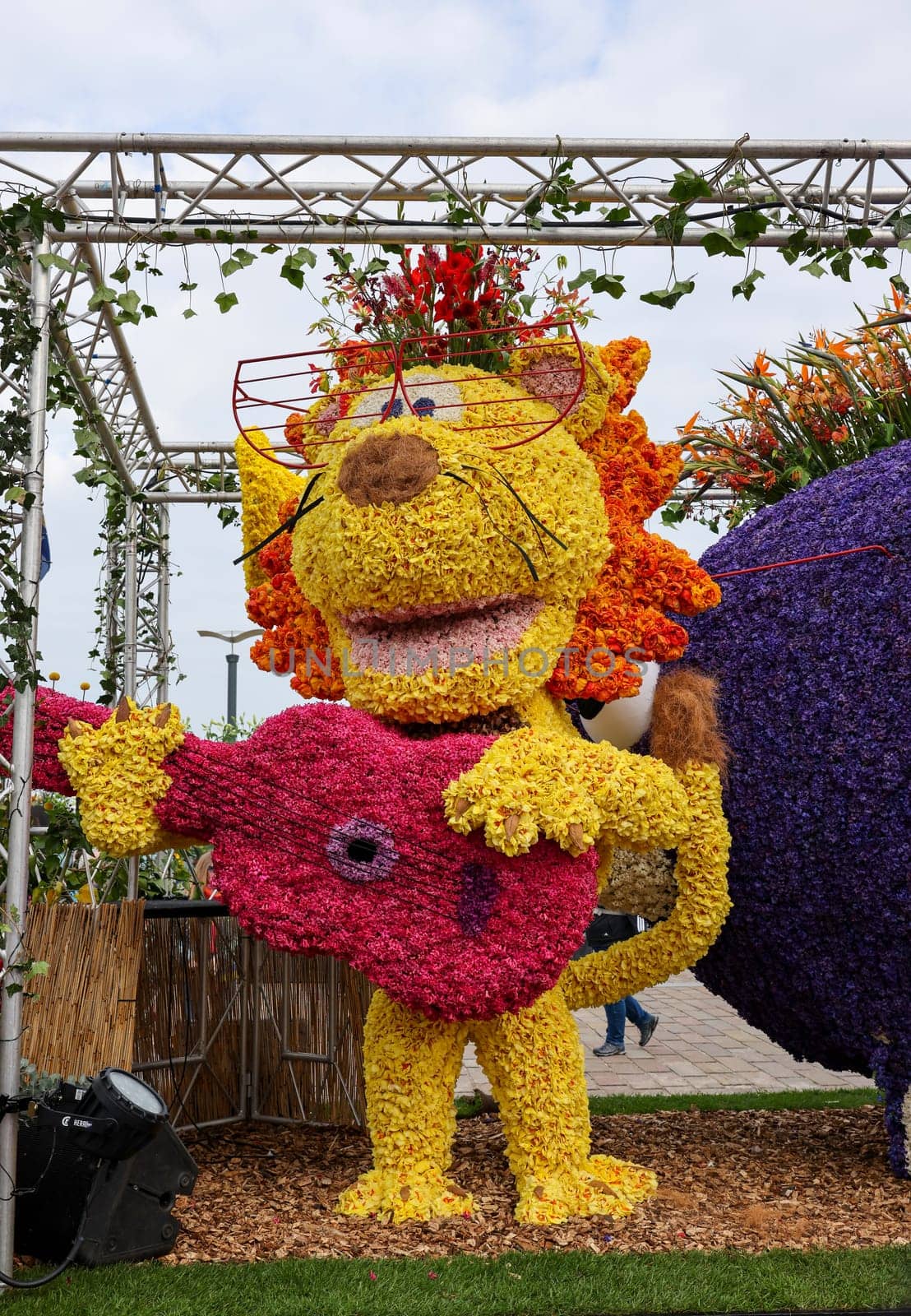 Noordwijk, Netherlands - April 22, 2023: Spectacular flower covered floats in the Bloemencorso Bollenstreek the annual spring flower parade from Noordwijk to Haarlem in the Netherlands.