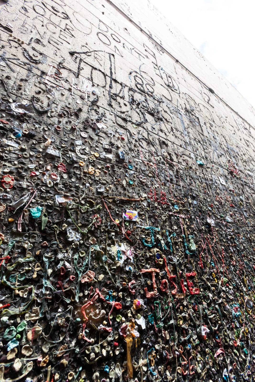 Bubblegum alley,California