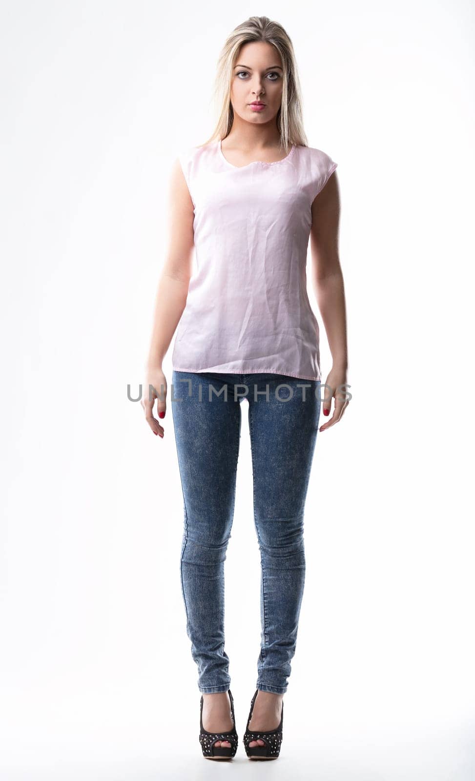 Full-length view captures her trendy yet relaxed fashion sense